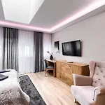 Toress Deptak * Estetino