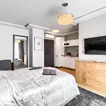 Toress Deptak Apartamento Estetino