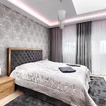 Toress Deptak Apartamento *