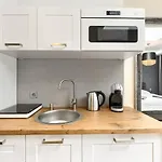 Toress Deptak Apartamento