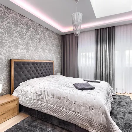 Toress Deptak Apartman *