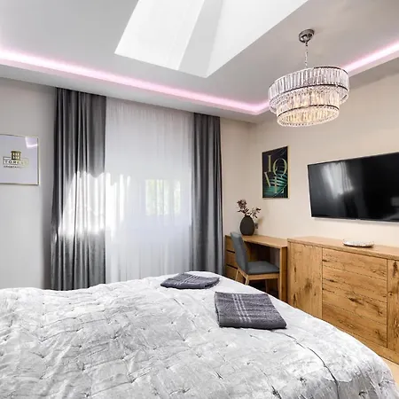 Toress Deptak Apartman *
